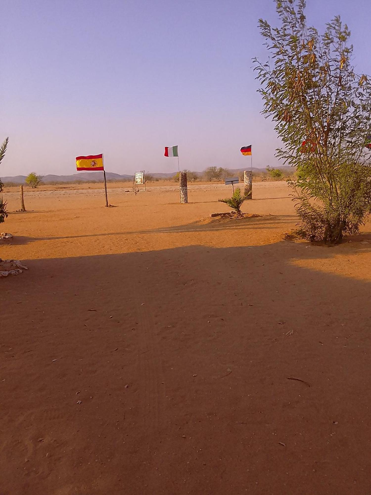 Petrified Forest Restcamp Khorixas ภายนอก รูปภาพ